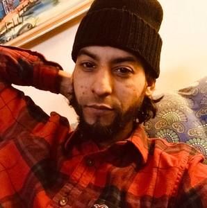 Meet your Posher, Luis